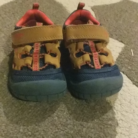 OshKosh Baby Boy Shoe - Picture 3 of 8